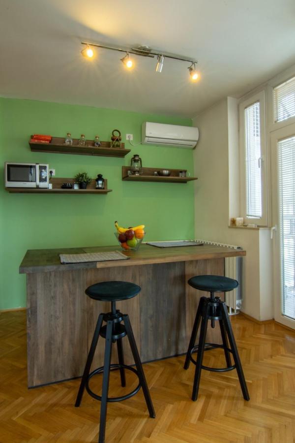 Green Paradise Square Apartment Скоп'є Екстер'єр фото